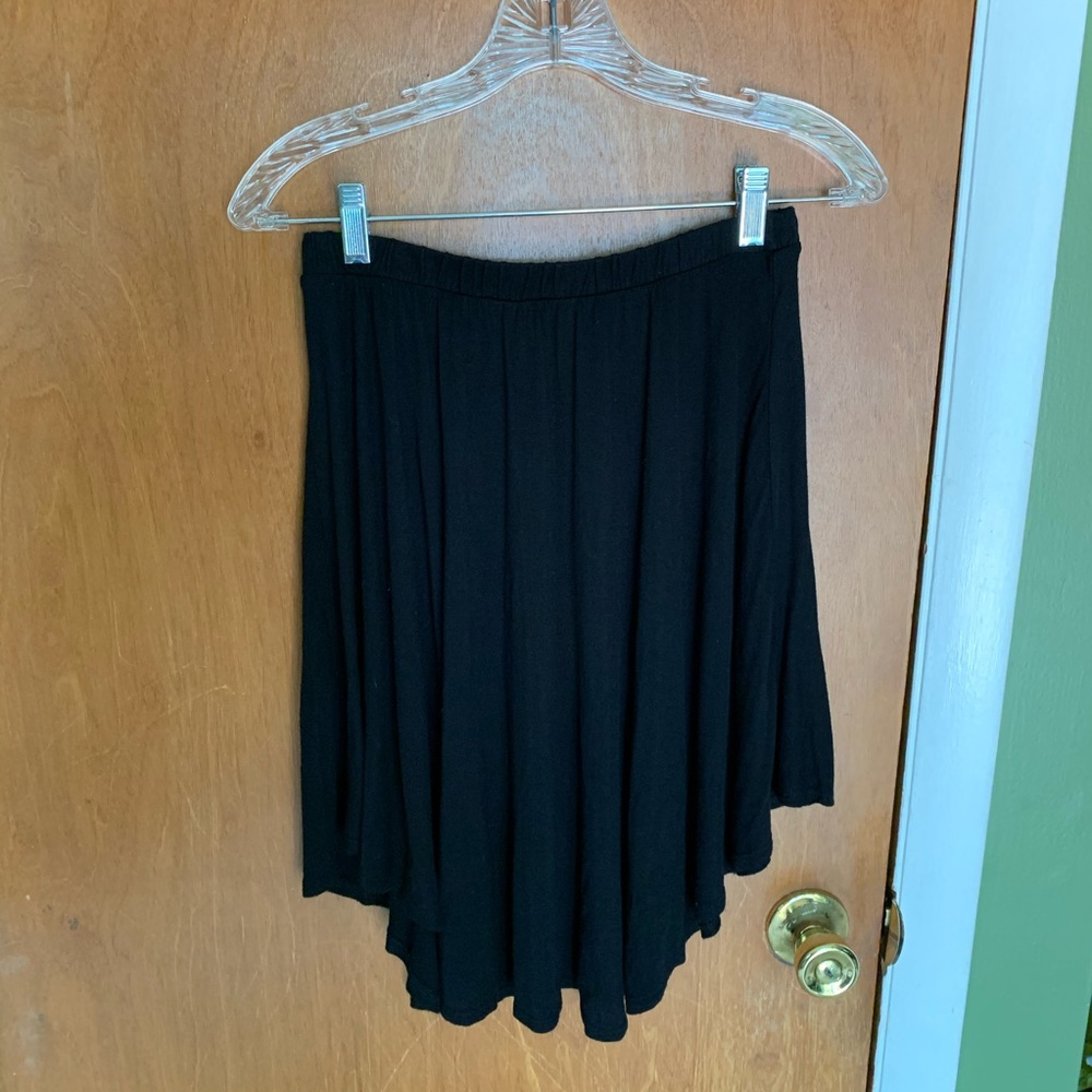 Black juniors medium skirt